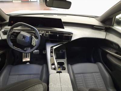 Peugeot 3008 1.2 hybrid GT 136cv e-dcs6 Bianco usata Novi Ligure