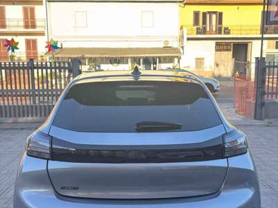 Peugeot 208 come nuova Argento usata San Tammaro