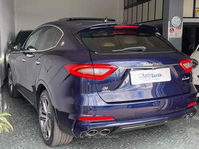 Maserati Levante Diesel 275 CV AWD Gransport my 2021 Blu/Azzurro usata COSOLETO