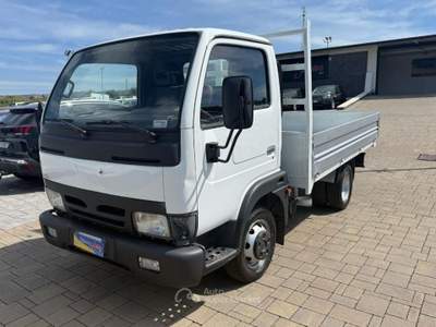 Nissan Cabstar 3.0 Td  CASSONE FISSO Bianco usata ADRANO