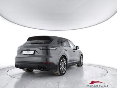Porsche Cayenne 3.0 e-hybrid S 5p.ti tiptronic Grigio usata Corciano