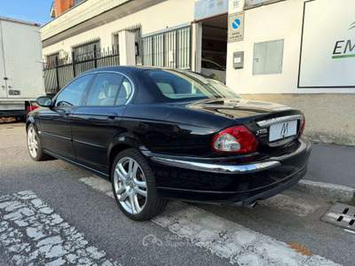 Jaguar X-Type 2.5 V6 Executive AWD - PELLE/PDC/XENON Nero usata Sesto San Giovanni