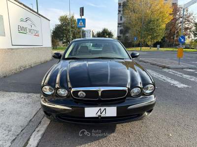 Jaguar X-Type 2.5 V6 Executive AWD - PELLE/PDC/XENON Nero usata Sesto San Giovanni