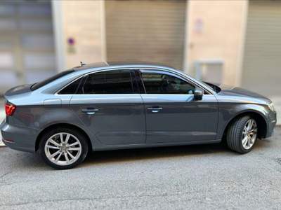 Audi A3 Sedan 1.6 TDI Ambition Grigio usata Bari