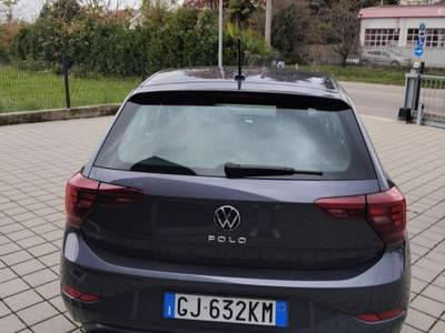 Volkswagen Polo NEOPATENTATI! Grigio usata Bregnano