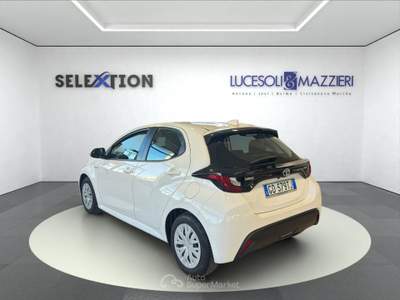 Toyota Yaris  - yaris 1.5 hybrid 5 porte business Bianco usata Ancona
