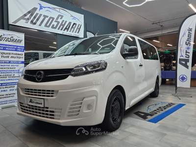 Opel Vivaro Life OPEL VIVARO LIFE EXTRA LUNGO 1500 120CV 9P + IVA Bianco usata Torino