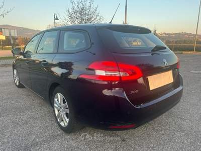 Peugeot 308 1.5 bussines hdi 130 cv Blu/Azzurro usata Sarego