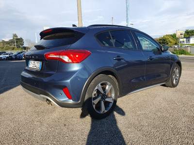 Ford Focus 1.0 EcoBoost 125 CV 5p. Active Blu/Azzurro usata Massarosa