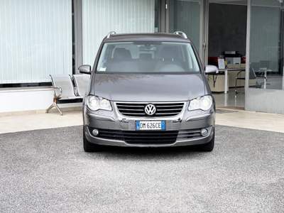 Volkswagen Touran Benzina 170CV Automatica 7 Posti - 2008 Argento usata Roma