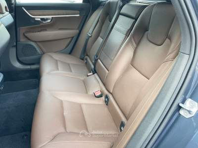 Volvo V90 Cross Country 2.0 Hybrid 250CV E6 AWD Automatica - 2021 Blu/Azzurro usata Roma
