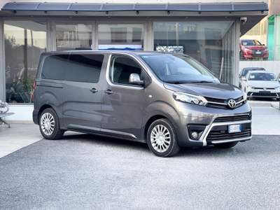 Toyota Proace Verso 2.0 Diesel 144CV E6 9 Posti - 2023 Grigio usata Roma