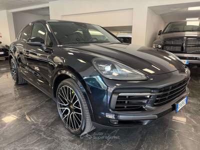 Porsche Cayenne Coupè 3.0 V6 E-Hybrid TETTO Nero usata Villa Carcina