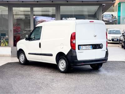 Opel Combo 1.3 Diesel 90CV E5 - 2016 Bianco usata Roma