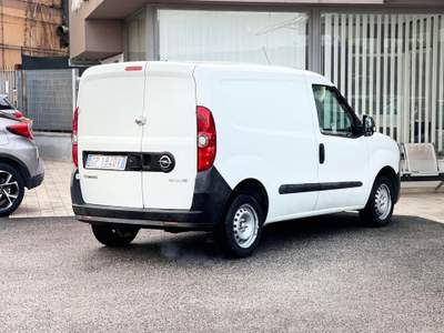 Opel Combo 1.3 Diesel 90CV E5 - 2016 Bianco usata Roma
