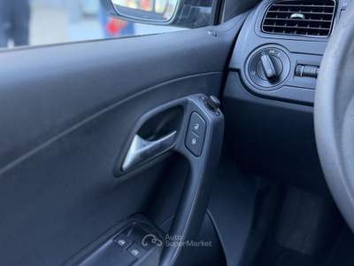 Volkswagen Polo 75CV Neopatentati - 2014 Nero usata Roma