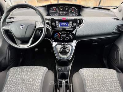Lancia Ypsilon 1.0 Hybrid 69CV E6 Neo. - 2020 Rosso usata Roma
