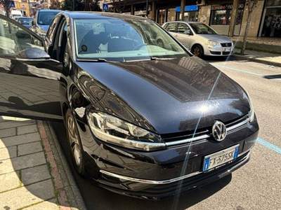 Volkswagen Golf VENDO GOLF 7  Nero usata Roccapiemonte