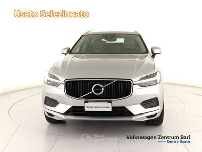 Volvo XC60 2.0 b4 momentum pro auto Argento usata Bari