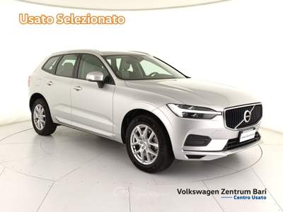 Volvo XC60 2.0 b4 momentum pro auto Argento usata Bari