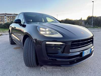 Porsche Macan 2 ANNI DI GARANZIA COMPLETA Nero usata Altamura