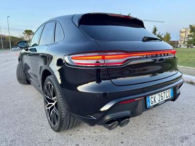 Porsche Macan 2 ANNI DI GARANZIA COMPLETA Nero usata Altamura