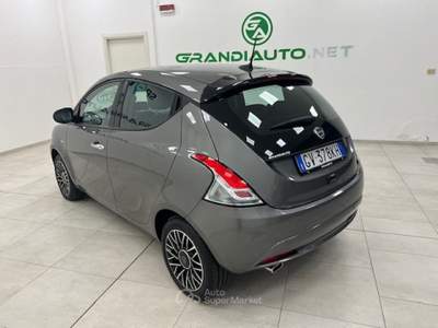 Lancia Ypsilon III 2021 -  1.0 firefly hybrid Platino s&s 70cv Grigio usata Novi Ligure