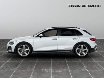 Audi A3 allstreet 2.0 tdi 150cv identity contrast s tronic Bianco usata Cremona
