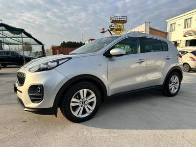 Kia Sportage 1.7 CRDI 141 CV DCT7 2WD Business Class OK NEOPATE Argento usata CASTENASO