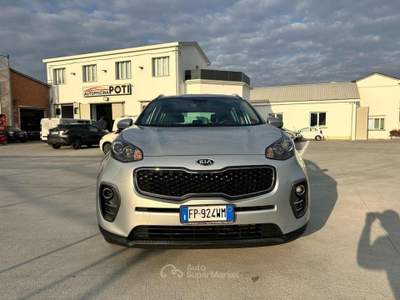 Kia Sportage 1.7 CRDI 141 CV DCT7 2WD Business Class OK NEOPATE Argento usata CASTENASO