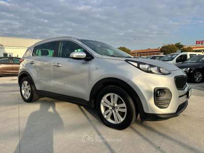 Kia Sportage 1.7 CRDI 141 CV DCT7 2WD Business Class OK NEOPATE Argento usata CASTENASO