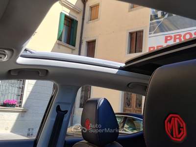 MG ZS UNICO PROPRIETARIO - TETTO APRIBILE E PANORAMICO Nero usata Udine