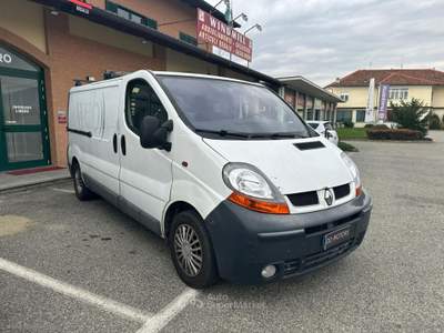 Renault Trafic Trafic T27 1.9dCi/100PC-TN Combi Confort OCCASIONE Bianco usata Villanova Canavese