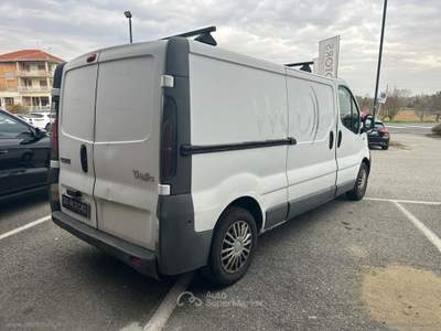 Renault Trafic Trafic T27 1.9dCi/100PC-TN Combi Confort OCCASIONE Bianco usata Villanova Canavese