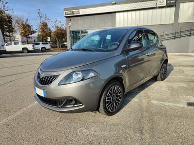 Lancia Ypsilon 1.0 FireFly Hybrid Platino Grigio usata Mappano