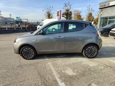Lancia Ypsilon 1.0 FireFly Hybrid Platino Grigio usata Mappano