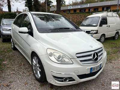 Mercedes-Benz Classe B 180 CDI Sport Bianco usata Borgo Ticino