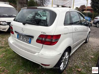 Mercedes-Benz Classe B 180 CDI Sport Bianco usata Borgo Ticino