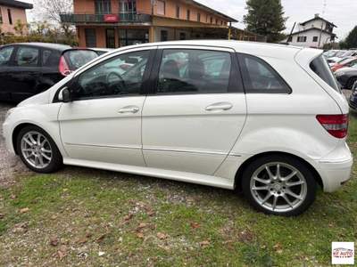 Mercedes-Benz Classe B 180 CDI Sport Bianco usata Borgo Ticino