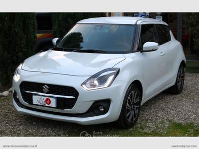 Suzuki Swift Swift 1.2 Hybrid Top Bianco usata Langhirano