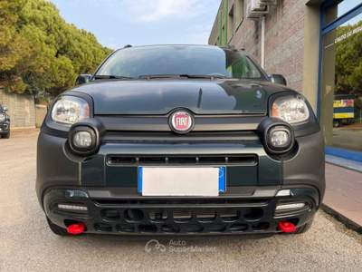 Fiat Panda 1.0 70CV HYBRID NAVIGATORE SENSORI PARCHEGGIO Verde usata Venezia