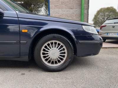 Saab 9-5 2.0i 16V 192CV TURBO CLIMA AUTOMATICO Blu/Azzurro usata Venezia