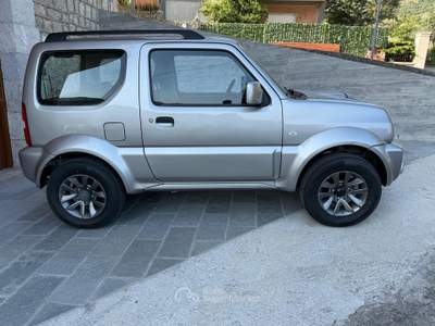 Suzuki Jimny PERFETTA Argento usata Torrecuso