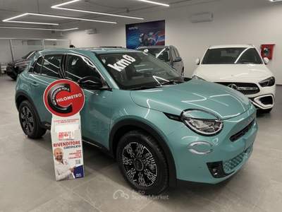 Fiat 600 1.2 Hybrid 136 CV DCT Pack Comfort/Style KM0 MY25 Blu/Azzurro usata Alcamo