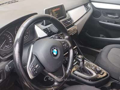 BMW Serie 2 Gran Tourer 218d 7 POSTI Nero usata Udine