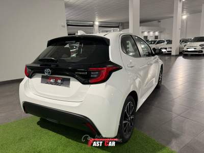 Toyota Yaris 1.5 Hybrid 5 porte Trend Bianco usata Occhiobello
