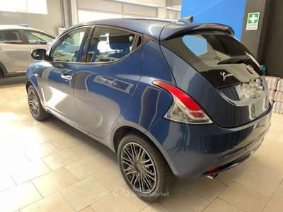 Lancia Ypsilon 1.0 FireFly 5 porte S&S Hybrid Ecochic Gold PROMO Blu/Azzurro usata Este