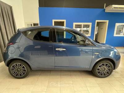 Lancia Ypsilon 1.0 FireFly 5 porte S&S Hybrid Ecochic Gold PROMO Blu/Azzurro usata Este