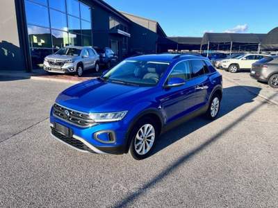 Volkswagen T-Roc 1.0 TSI Life Blu/Azzurro usata Pieve di Soligo