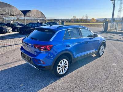 Volkswagen T-Roc 1.0 TSI Life Blu/Azzurro usata Pieve di Soligo